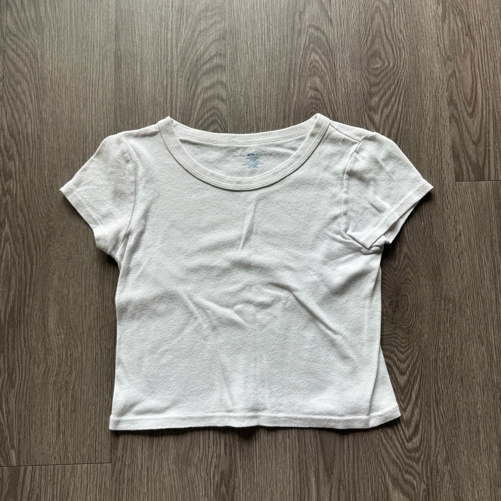 Brandy Melville t-shirt